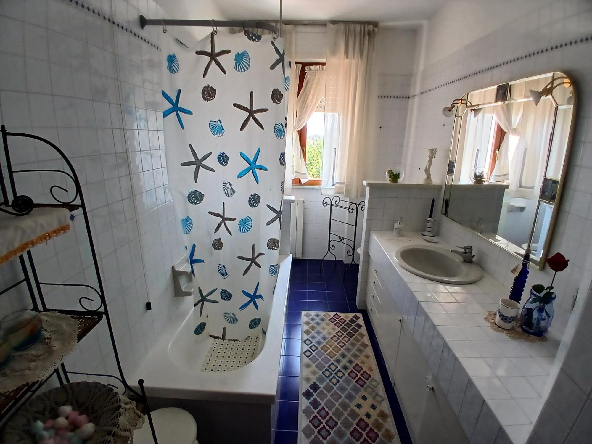 Il Melograno B&B With Private Bathrooms Aulla Eksteriør bilde