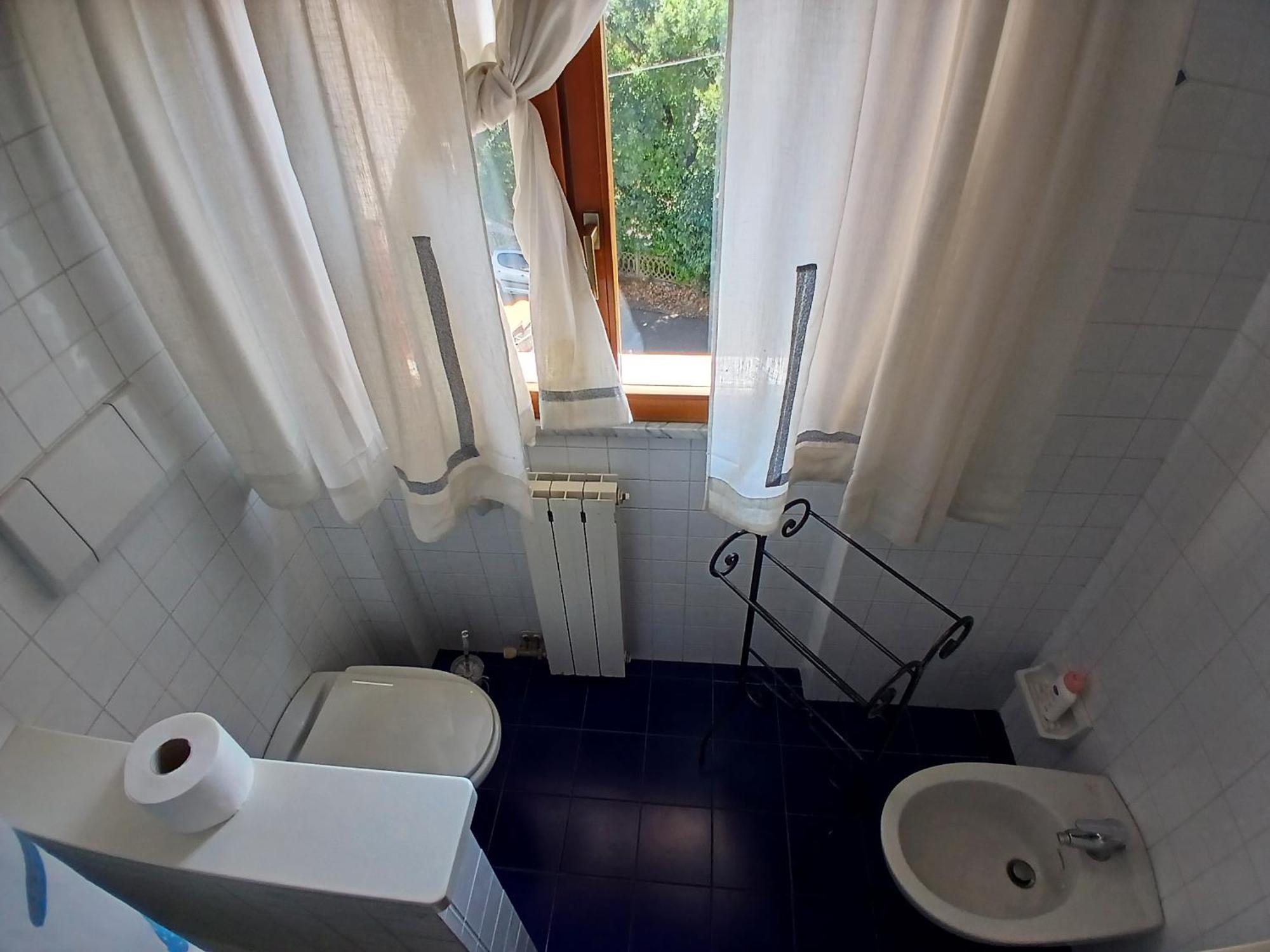 Il Melograno B&B With Private Bathrooms Aulla Eksteriør bilde